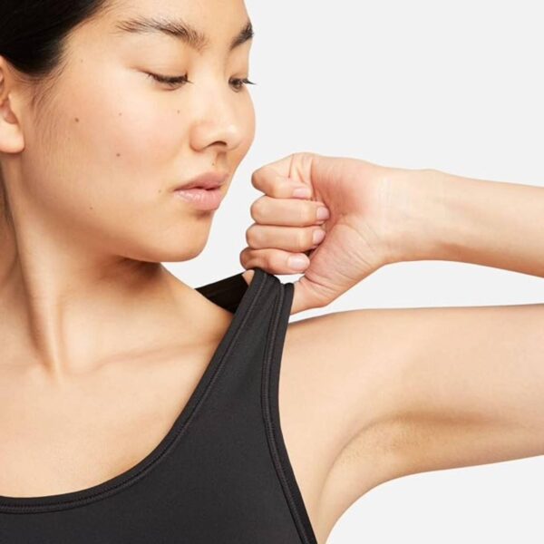 Nike Swoosh High Support – Reggiseno Sportivo Donna Nero – Sostegno Elevato, Traspirante e Confortevole - immagine 7