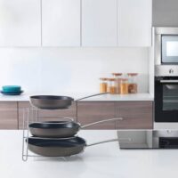 Metaltex Porta Padelle Canyon 4 Posti – Salvaspazio da Cucina in Metallo Resistente - immagine 4