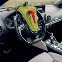 Bullock Defender Pro Antifurto Blocca Volante Auto Universale – Lega Rinforzata, Installazione Facile, Ideale City Car – Giallo - immagine 6