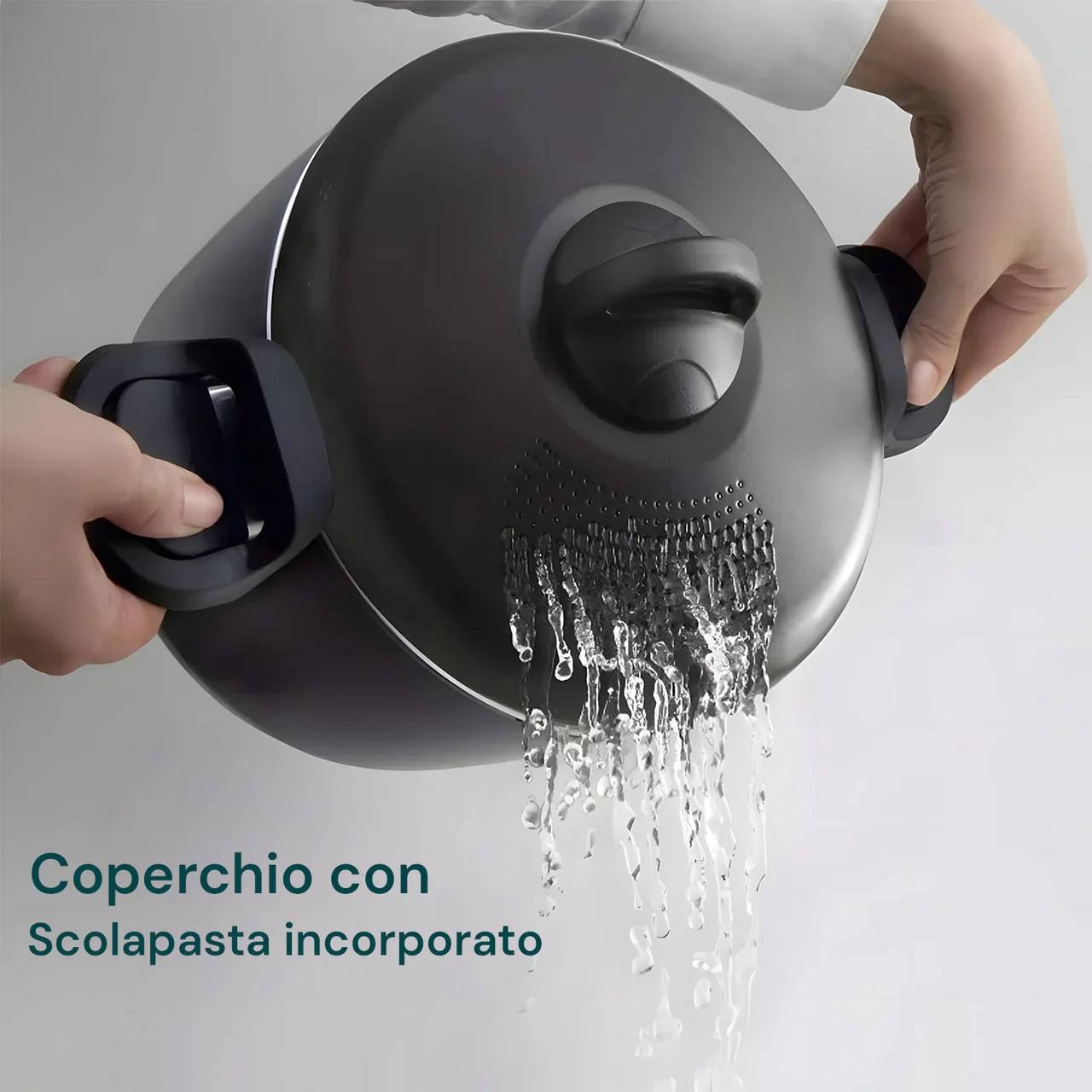 20433.jpg Accademia Mugnano Fuoco & Idee – Pentola con Scolapasta Integrato 22 cm, Alluminio Antiaderente, Nero - immagine 2