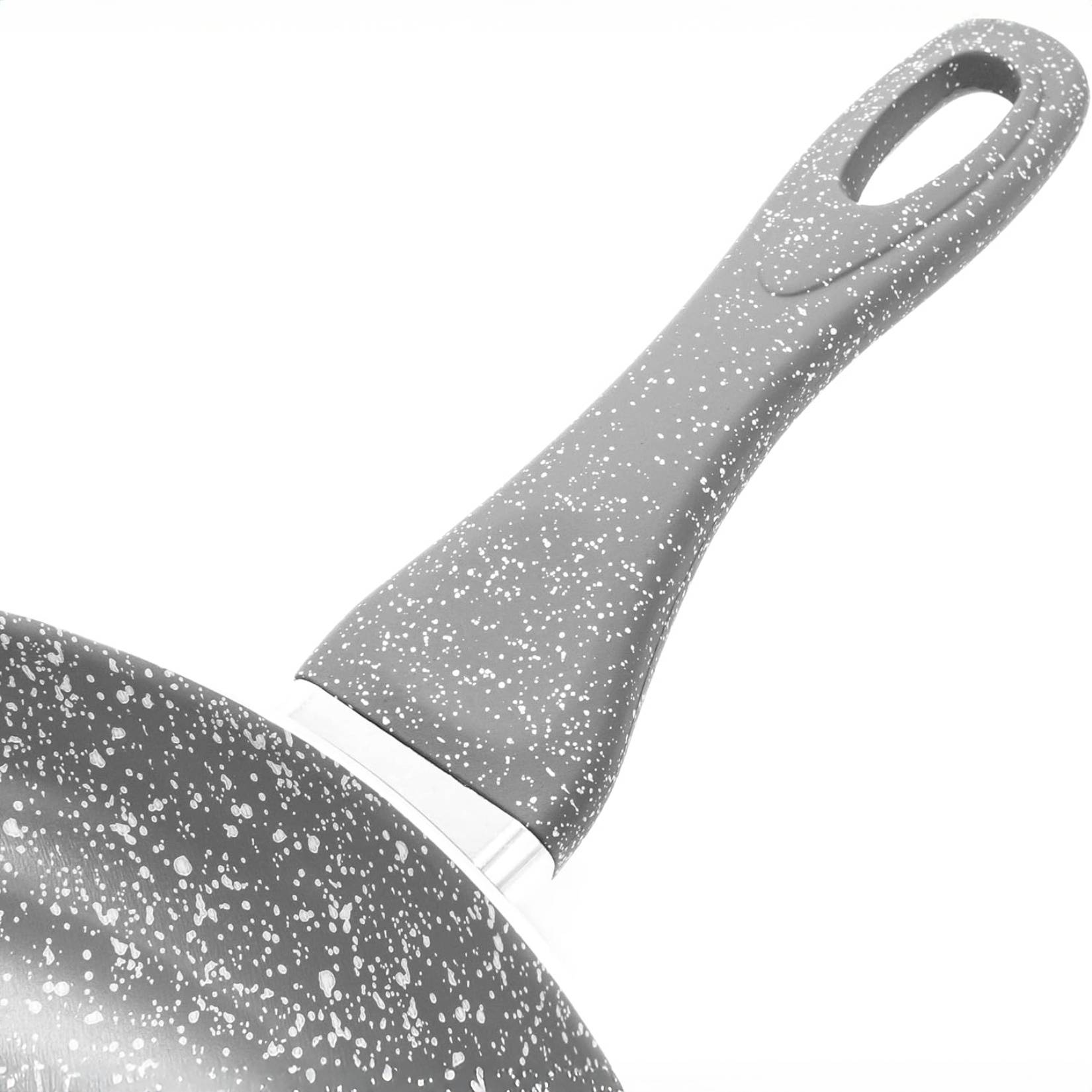 20442.jpg Zanetti Pietra Rara – Padella Antiaderente 30 cm in Alluminio, Manico Soft Touch, Alta Resistenza, Grigio – Made in Italy - immagine 4