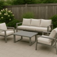 Salotto da Giardino 4 Pezzi in Alluminio e Ferro, Divano 3 Posti con 2 Poltrone e Tavolino 110x60 cm, Cuscini Grigio Scuro, Stile Moderno, Colore Sabbia - immagine 3