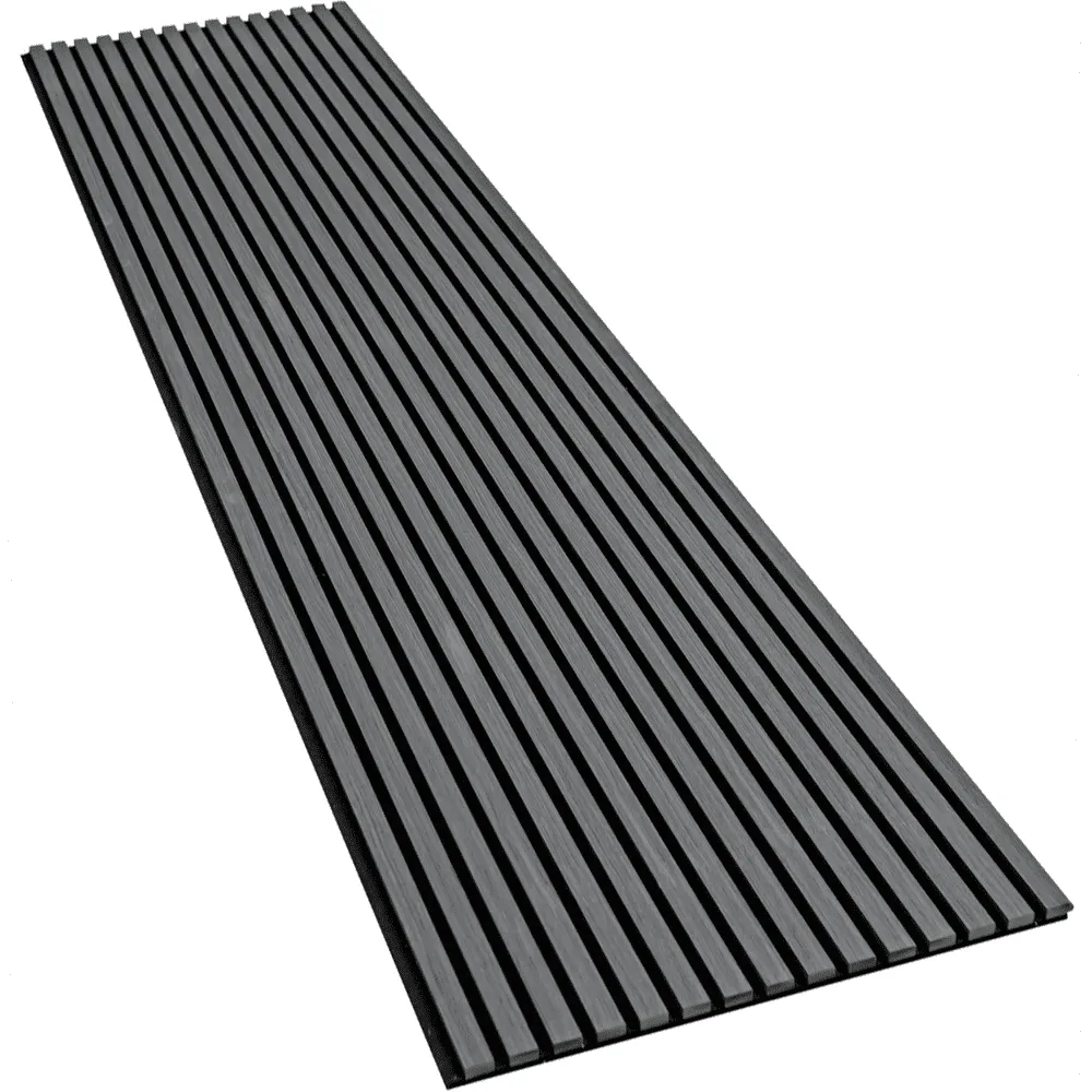 Parete rivestita con pannelli acustici Esseci a doghe di legno su feltro fonoassorbente nero, stile contemporaneo.