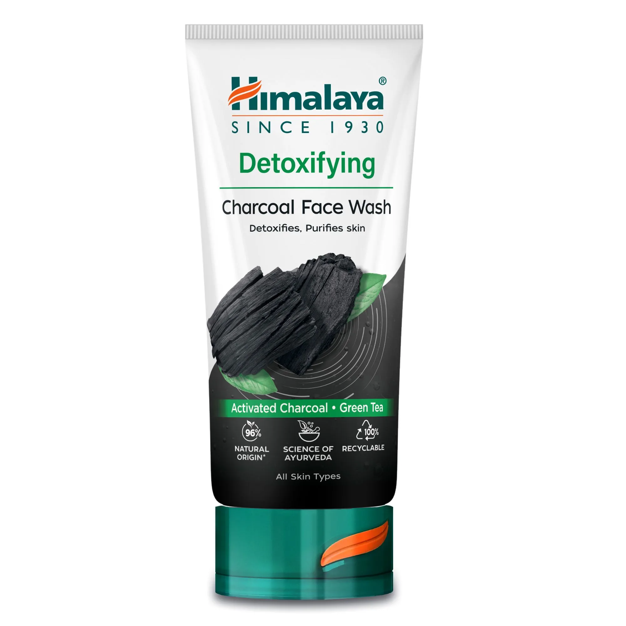 himalaya-detergente-viso-carbone-te-verde-detox.jpg Flacone di Himalaya Detoxifying Face Wash, detergente viso purificante al carbone attivo e tè verde.