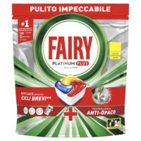 Flacone di detersivo piatti Fairy Original, formula ultra-concentrata sgrassante.
