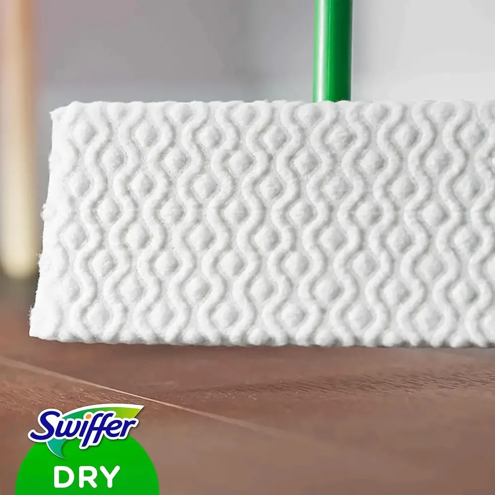 Swiffer Panni Catturapolvere - Ricambi per Scopa - Cattura Polvere, Peli e Capelli - Con Fibre Riciclate - Pulizia Veloce e Semplice - immagine 3