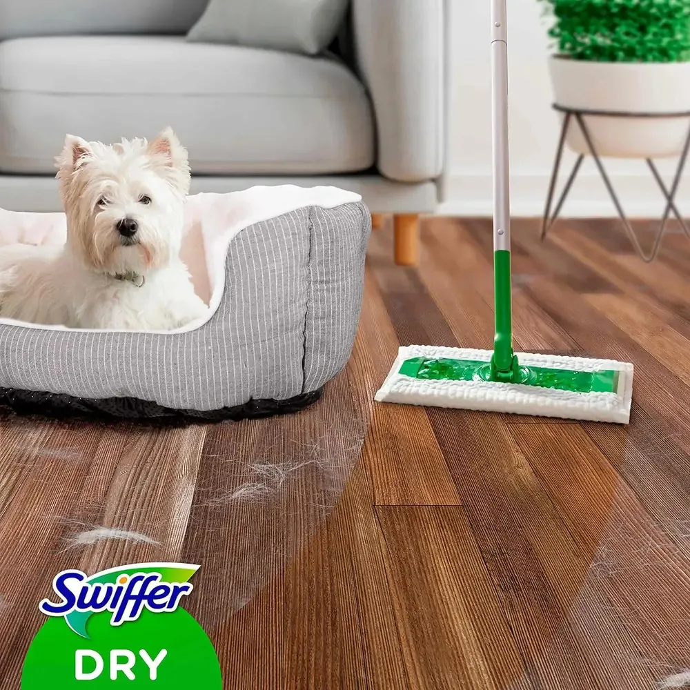 Swiffer Panni Catturapolvere - Ricambi per Scopa - Cattura Polvere, Peli e Capelli - Con Fibre Riciclate - Pulizia Veloce e Semplice - immagine 6